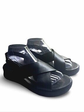 Timberland NWOT Women Sz 9  Los Angeles Wind Slingback Sandal Jet Black